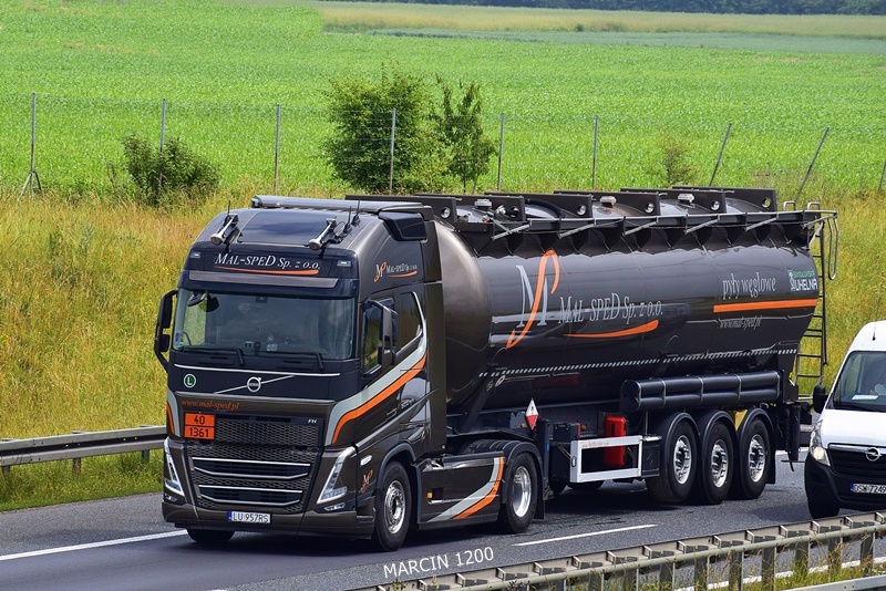 _DSC3770-crop-Mal-Sped-VOLVO FH V.JPG