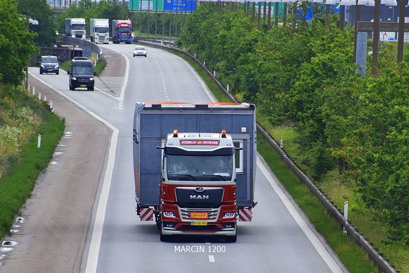 _DSC4508 SVEBOLLE-crop-MAN TGX II.JPG