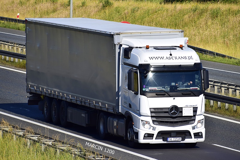_DSC3986-crop-Astrans-ACTROS F.JPG