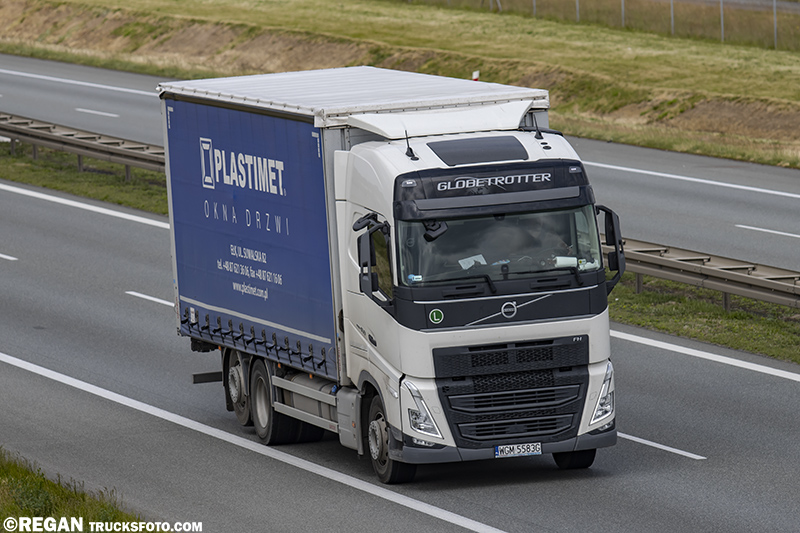 Volvo FH5 - Plastimet.jpg