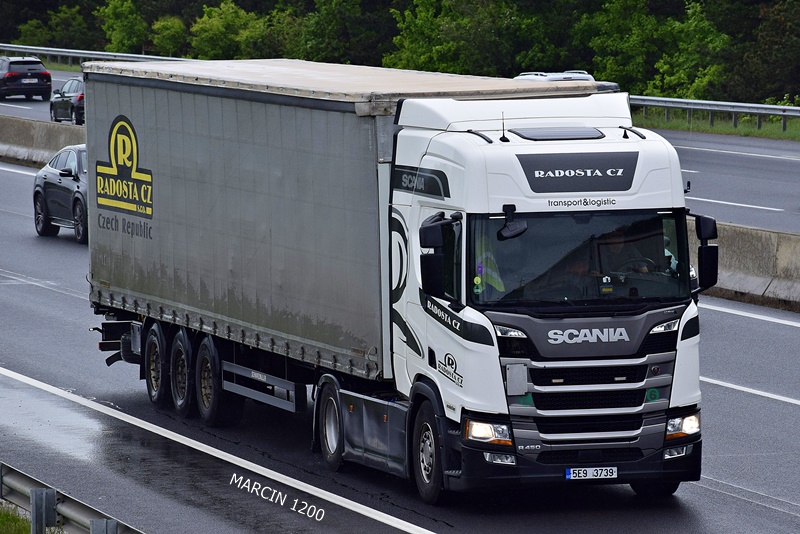 _DSC2987 RADOSTA CZ-crop-SCANIA R450 NG.JPG