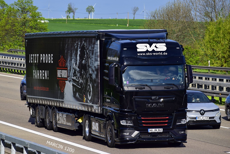 _DSC2469 SKS-crop-MAN TGX II.JPG