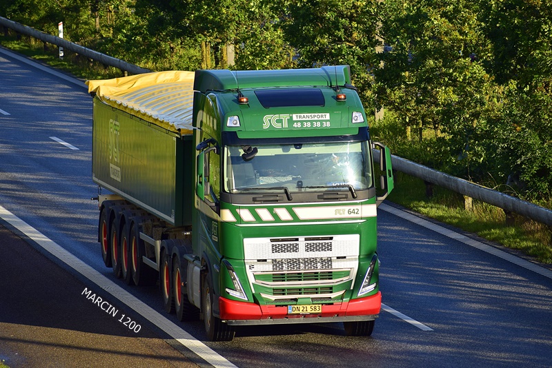 _DSC4210 SCT-crop-VOLVO FH V.JPG
