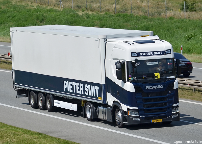pieter smit 2.JPG