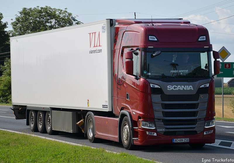 scaniaSH.JPG
