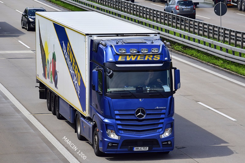 _DSC6698-crop-EWERS-Mercedes-Benz Actros MP4.JPG