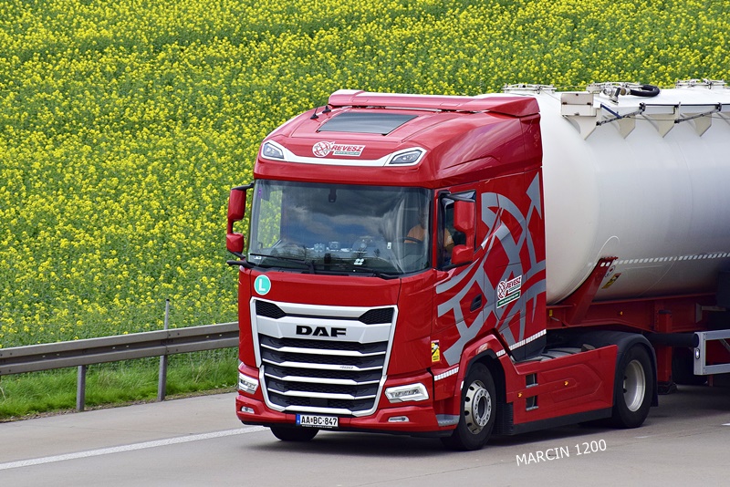 _DSC2022 REVESZ-crop-DAF XG.JPG