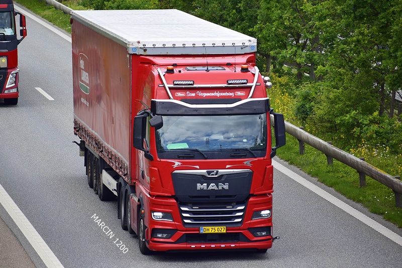 _DSC4573 SORO VOGNMANDSFORRETNING-crop-MAN TGX II-Frode Laursen.JPG