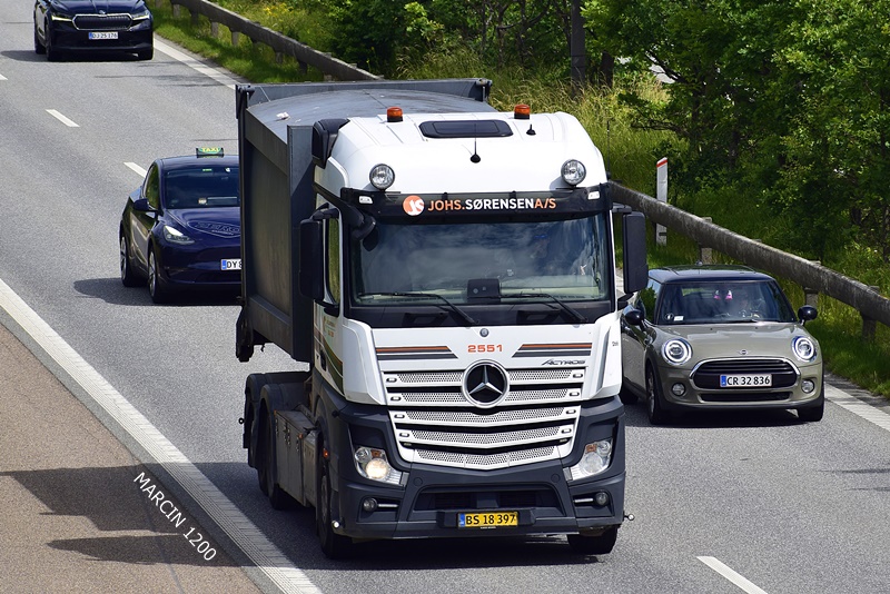 _DSC4865 JOHS.SORENSEN-crop-ACTROS MPIV.JPG