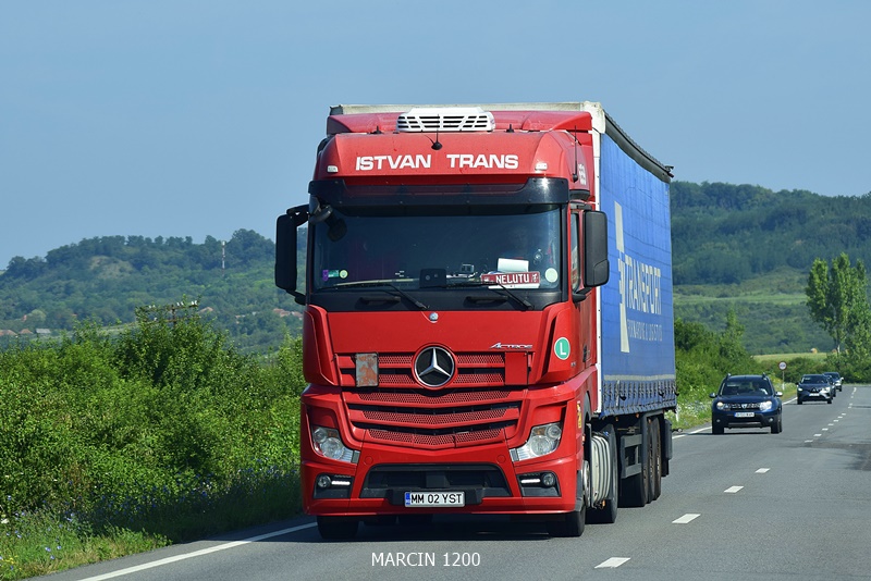 _DSC5580-crop-Istvan Trans-Mercedes-Benz Actros MP4.JPG