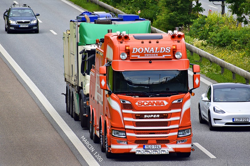 _DSC4668 DONALDS-crop-SCANIA.JPG