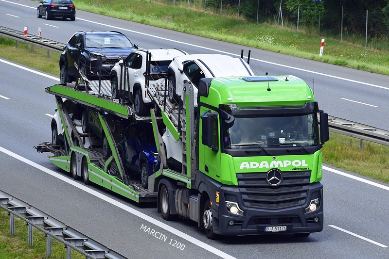 _DSC5880-crop-ADAMPOL-Mercedes-Benz Actros L MPV.JPG