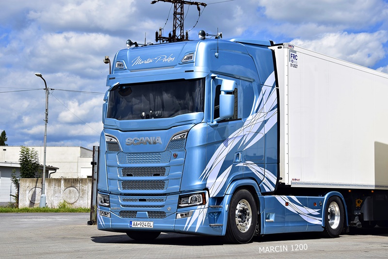 _DSC6284-crop-Scania 530S V8 NG Highline Frost Edition-Martin Pakos.JPG