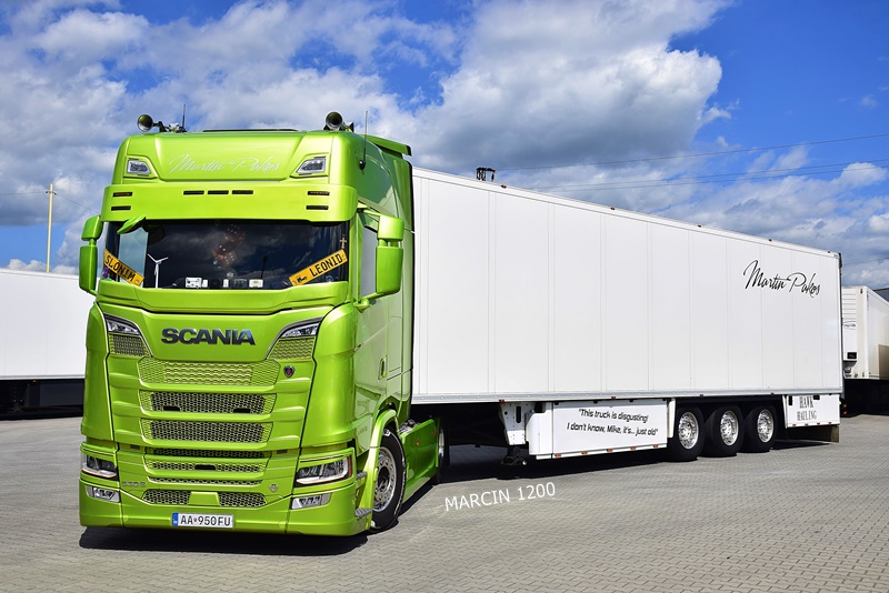 _DSC6289-crop-Martin Pakos-SCANIA S530 V8.JPG