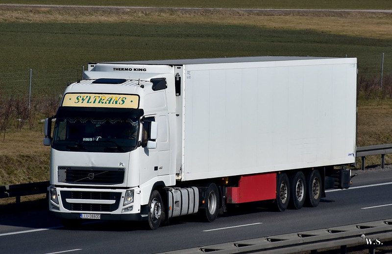 Syltrans_Volvo_FH3_PL.jpg