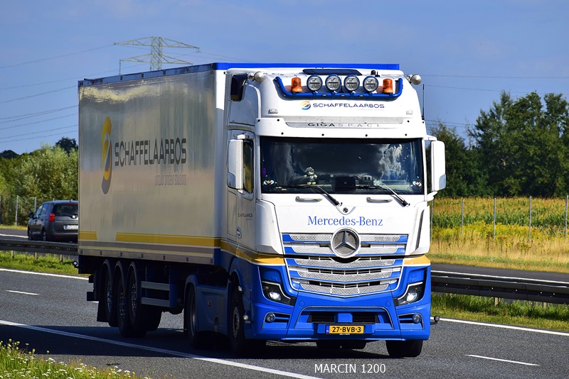 _DSC6277-crop-Mercedes-Benz Actros MP5-Schaffelaarbos B.V. Van de Steeg.JPG