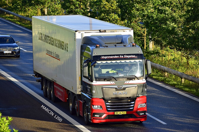 _DSC4198 LAUR CHRISTENSEN-crop-MAN TGX II.JPG