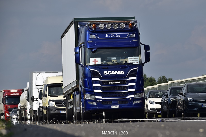 _DSC6432-crop-M.Dufey-SCANIA R950 V8.JPG