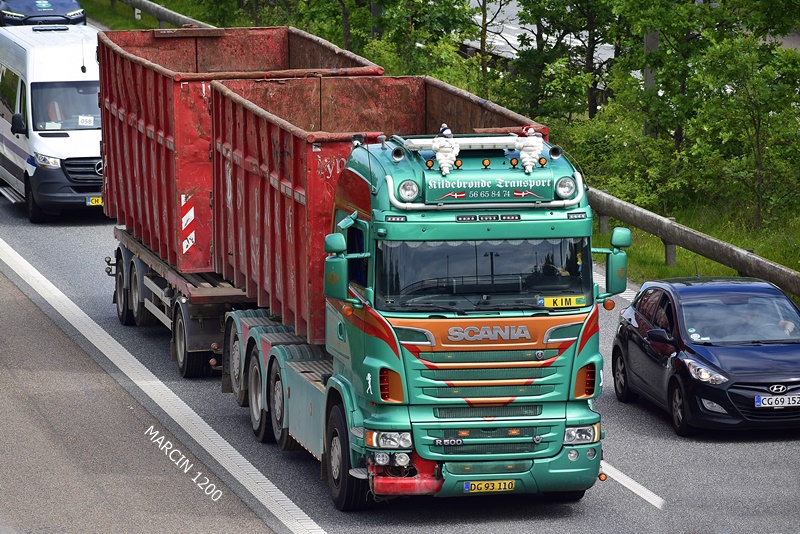 _DSC4877 RILDEBRONDE TRANSPORT-crop-SCANIA RII 500 V8.JPG