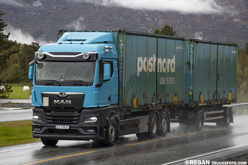 MAN TGX - Postnord.jpg