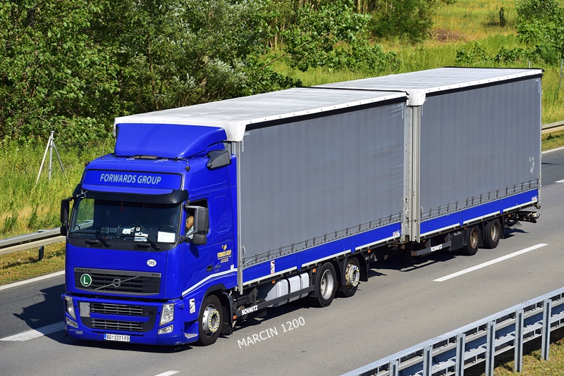 _DSC5511-forwards group-VOLVO FH III.JPG