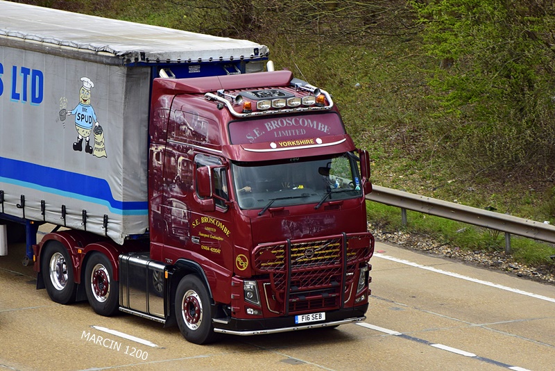 _DSC5257-crop-Broscombe-Volvo FH III.JPG