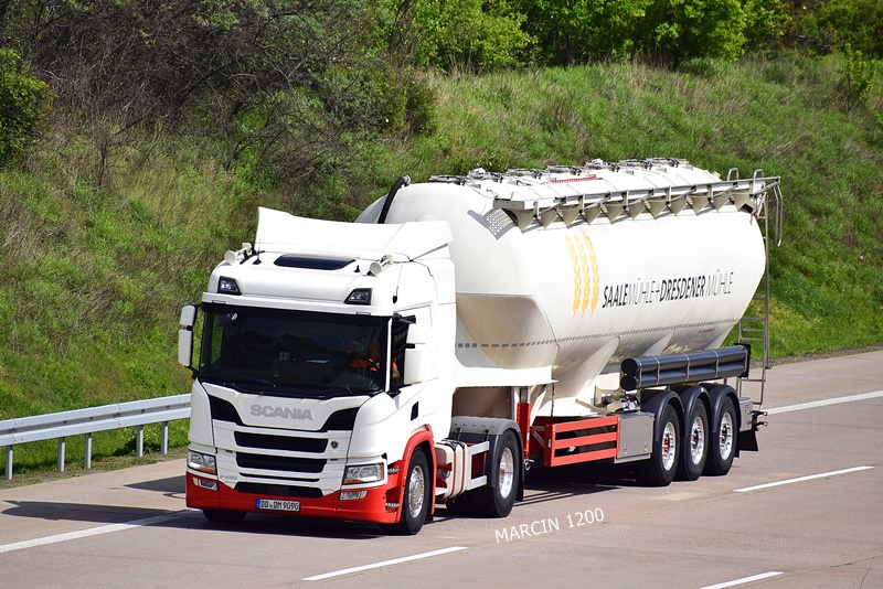 _DSC1604 SAALE-crop-SCANIA P450 NG.JPG