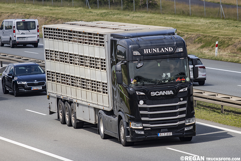 Scania S500 - Hunland.jpg