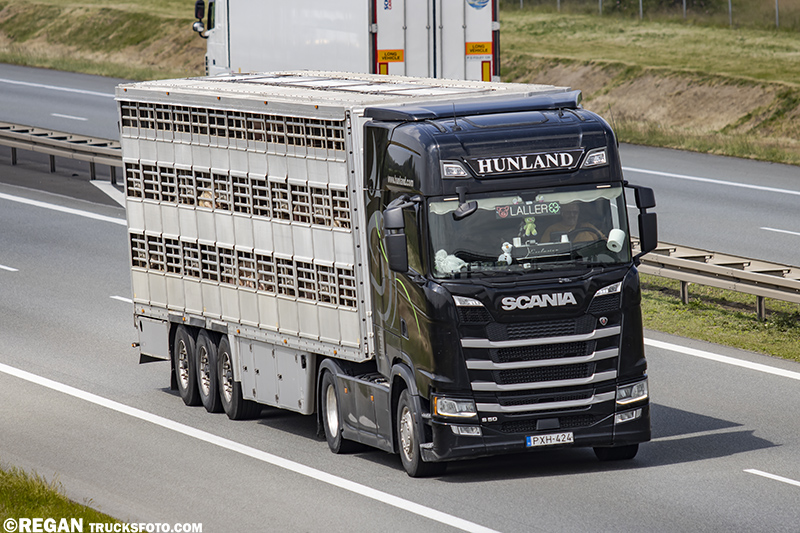 Scania S500 Hunland.jpg