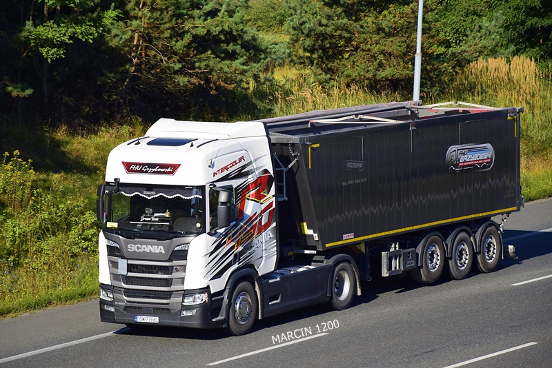 _DSC6331-crop-FHU Grzybowski-SCANIA R450 NG.JPG