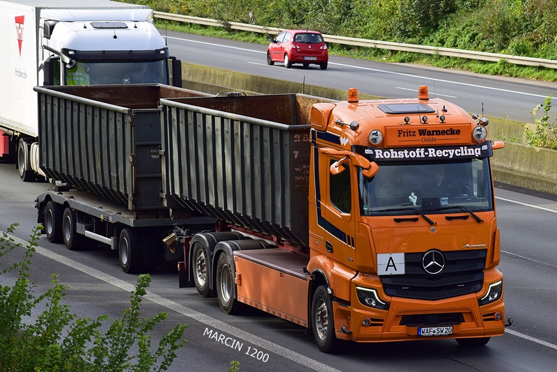 _DSC7966-crop-Fritz Warnecke-Mercedes-Benz Actros MP5.JPG