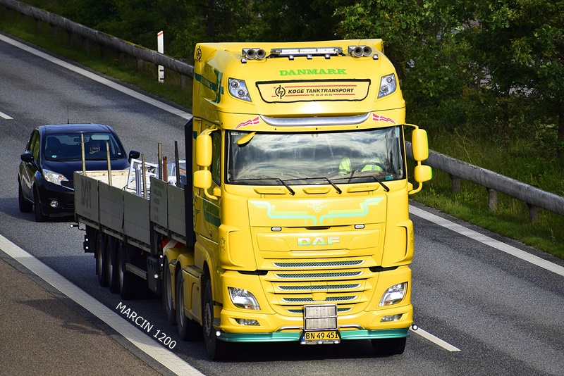 _DSC4326 KOGE TRANSPORT-crop-DAF XF 106 II.JPG