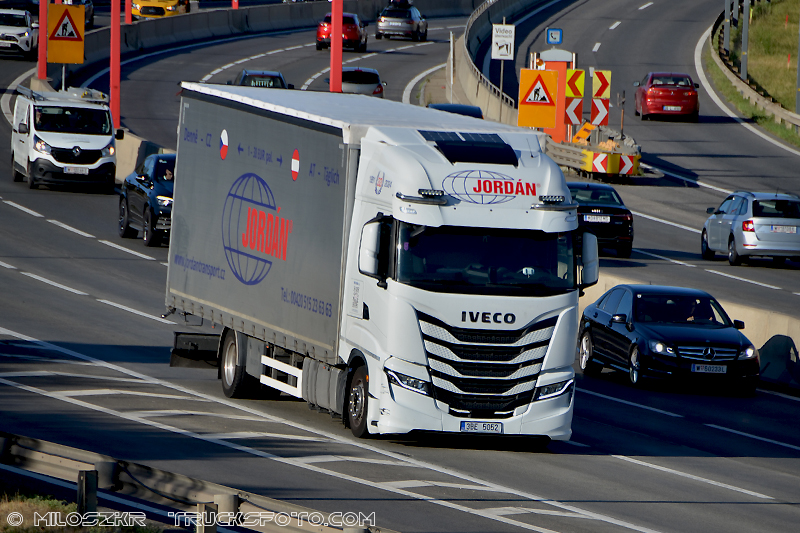 Iveco S-way_Jordan_0872.JPG