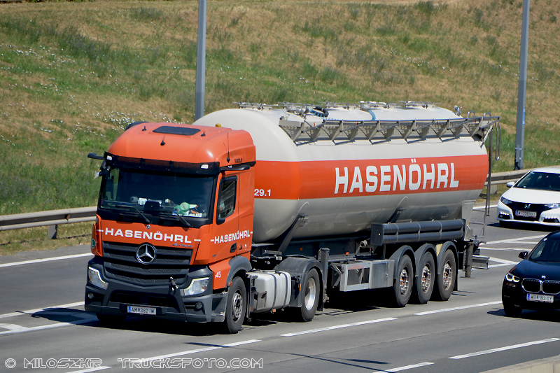 Actros MP5_Hasenohrl_0712.JPG