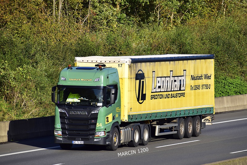 _DSC8152 LEONHARD NEUSTADT-crop-SCANIA R580 V8.JPG