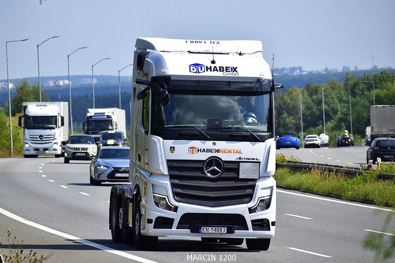 _DSC6359-crop-DUHABEX-Mercedes-Benz ActrosL MP5.JPG