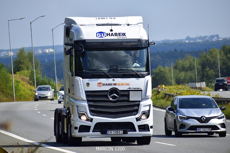 _DSC6361-crop-DUHABEX-Mercedes-Benz ActrosL MP5.JPG