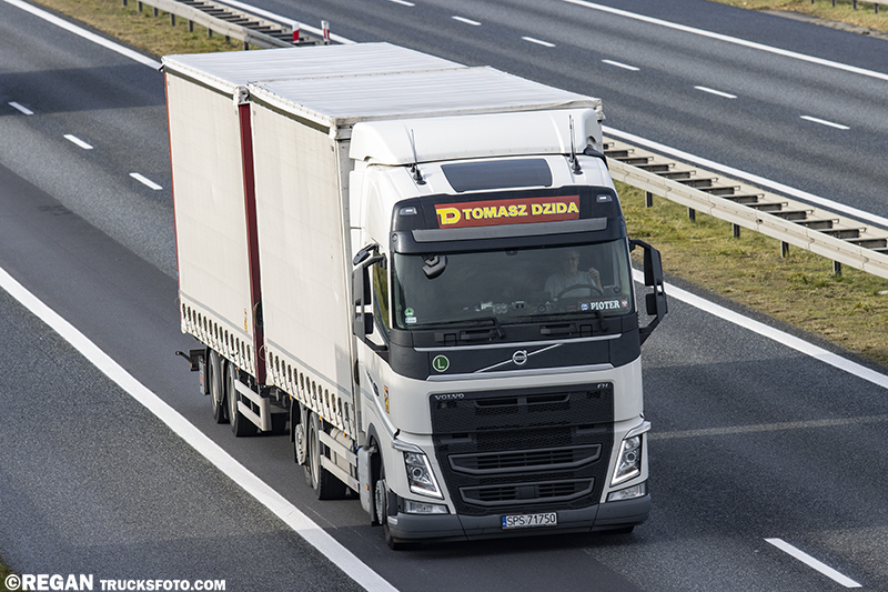 Volvo FH4 - Tomasz Dzida.jpg