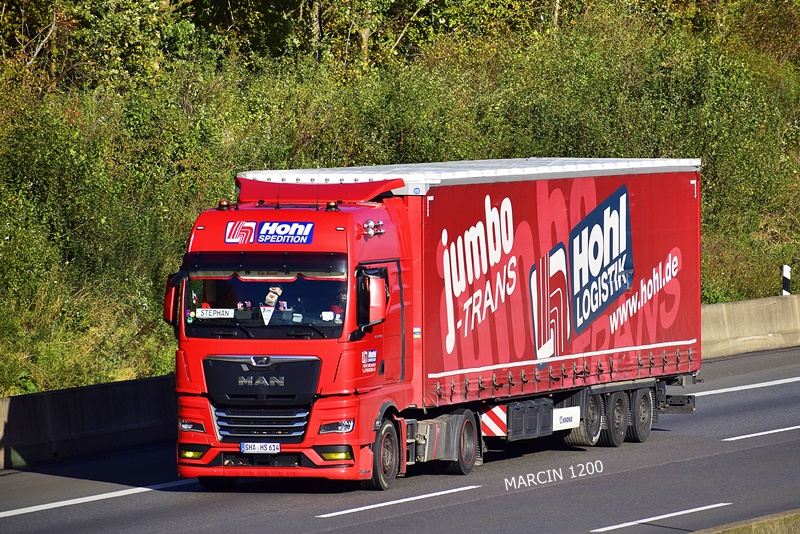 _DSC8153 HOHL-crop-MAM TGX II.JPG