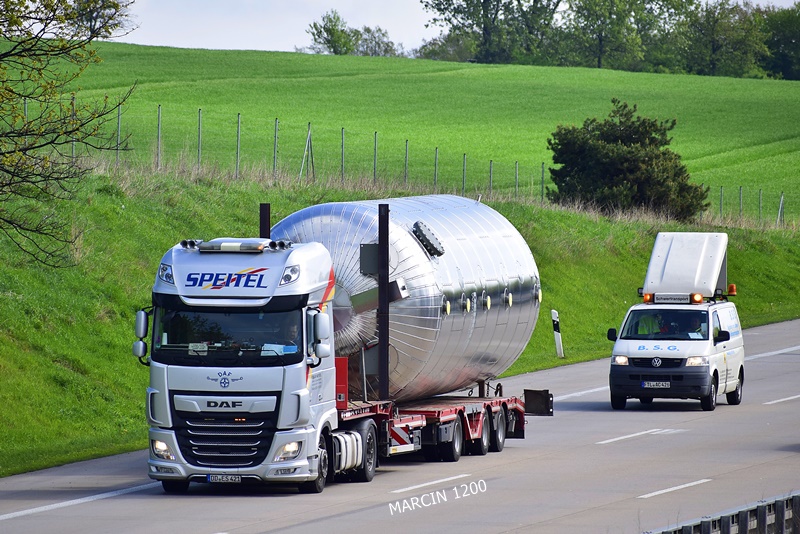 _DSC1468 SPEITEL-crop-DAF XF 106 II.JPG