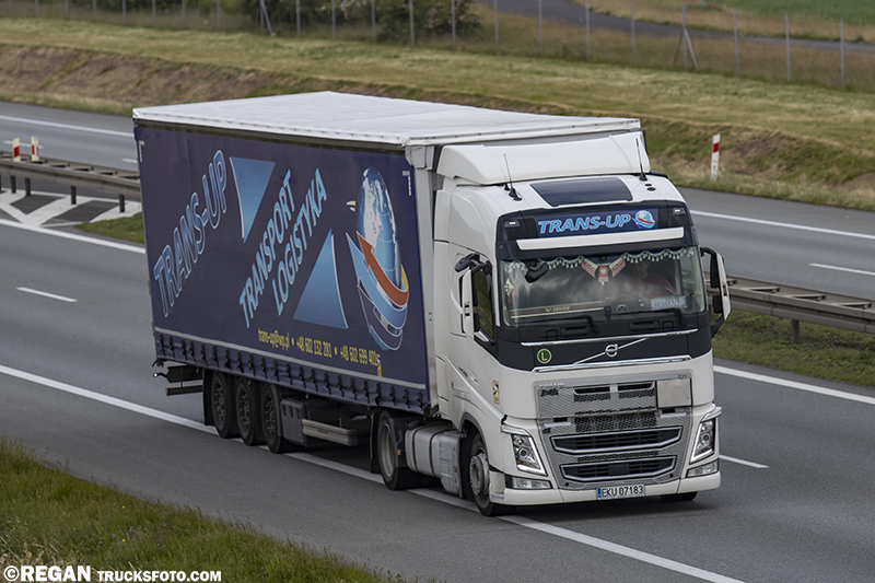 Volvo FH - Trans-Up.jpg