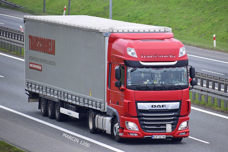 _DSC5289-crop-Transcornelia-DAF XF 106 II.JPG