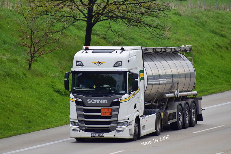 _DSC1272 JRJ-crop-SCANIA R450 NG.JPG