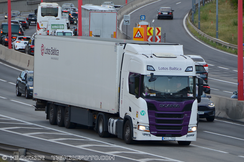 Scania 460R_Lotos Baltica_1701.JPG