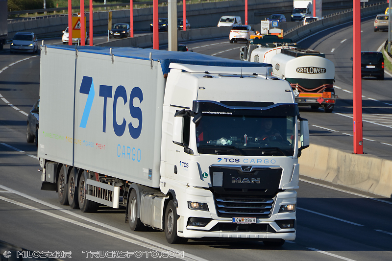 MAN TGX_TCS Cargo_0907.JPG