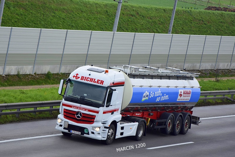 _DSC3137-crop-Mercedes Benz Actros MP4-Bichler.JPG