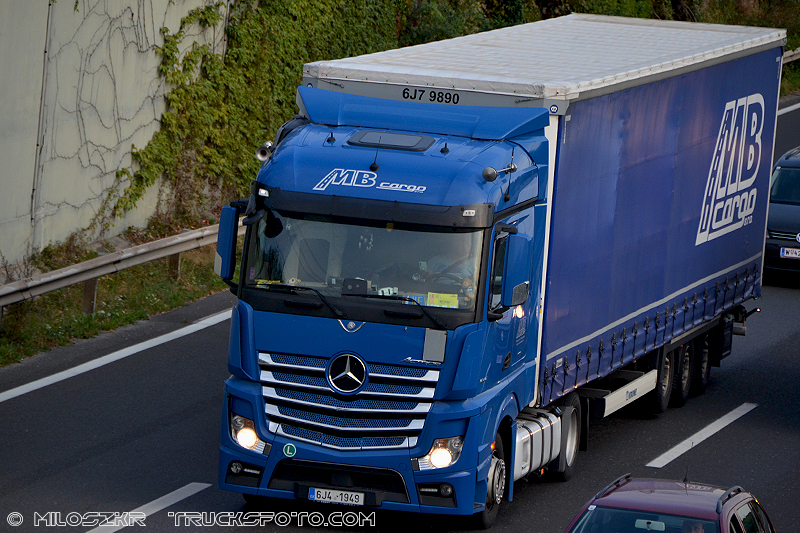 Mercedes Benz Actros MP4_MB Cargo_1328.JPG