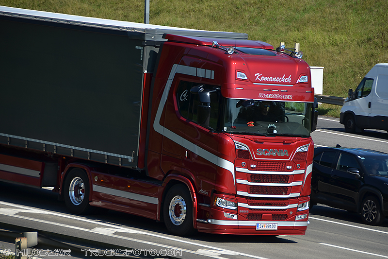 Scania V8_Komanschek_2499.JPG