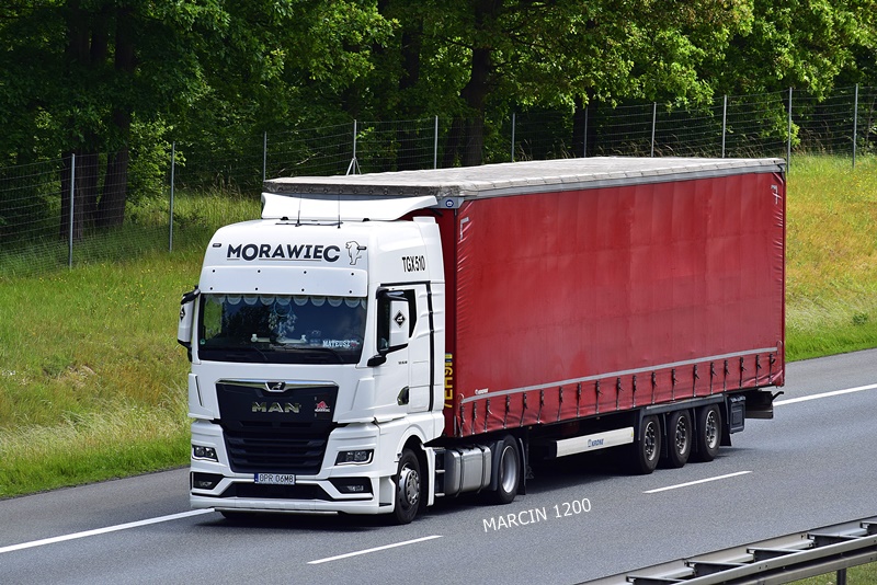 _DSC3668-crop-MORAWIEC -MAN TGX II.JPG