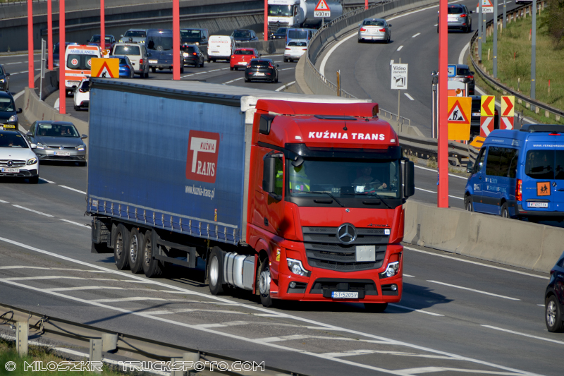 Mercedes Benz Actros MP4_Kuźnia Trans_2836.JPG